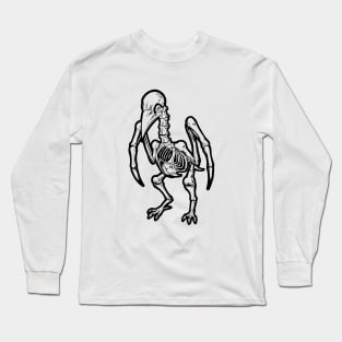 A lone skeleton bird Long Sleeve T-Shirt